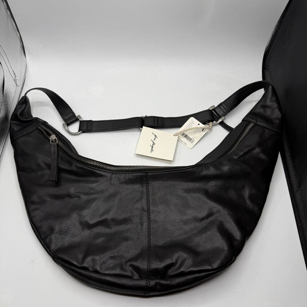 NEW NWT Free People Idle Hands Sling Bag in Black - Picture 5 of 7